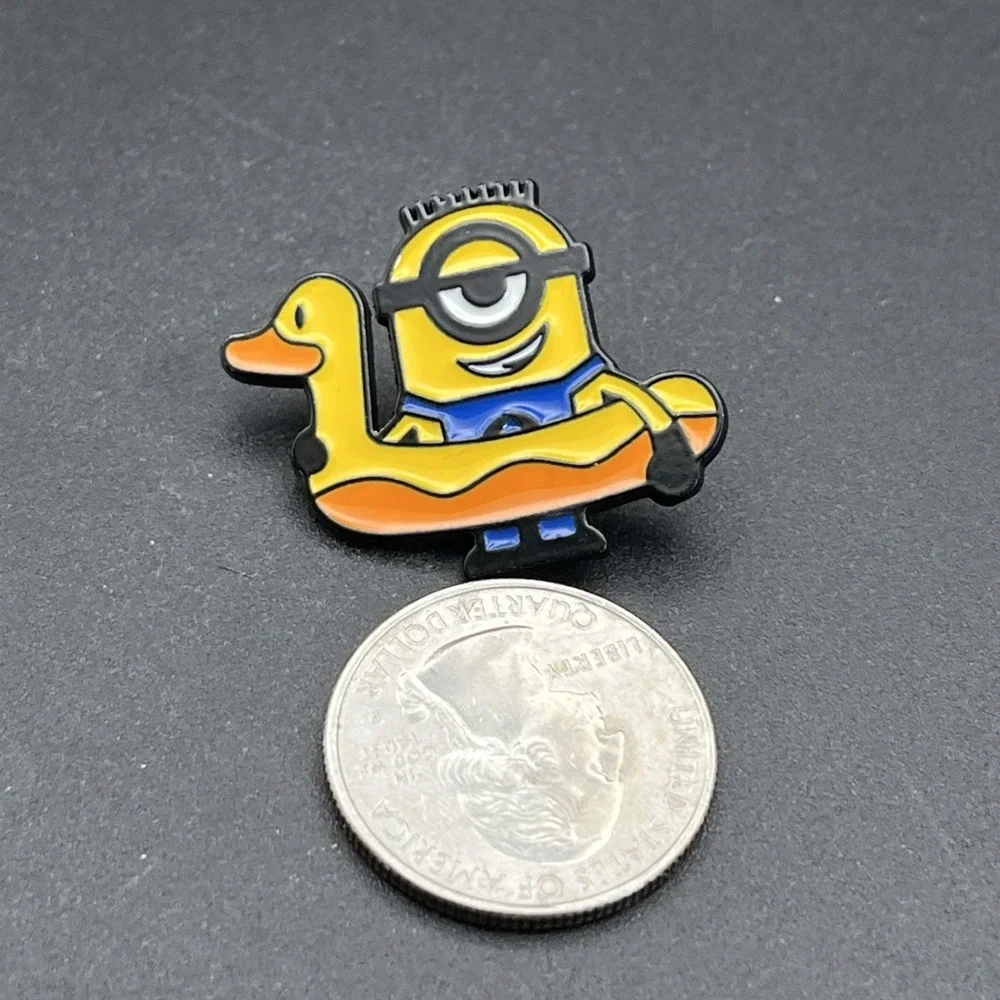 Minions Carl Rubber Duck Pool Floatie Lapel Hat‎ Pin